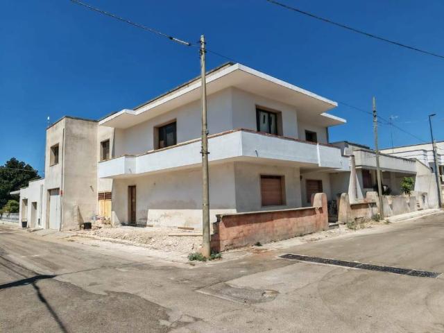Casa indipendente in vendita a Alliste LE