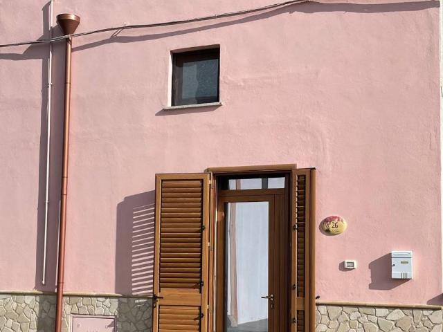 Casa indipendente in vendita a Alliste LE