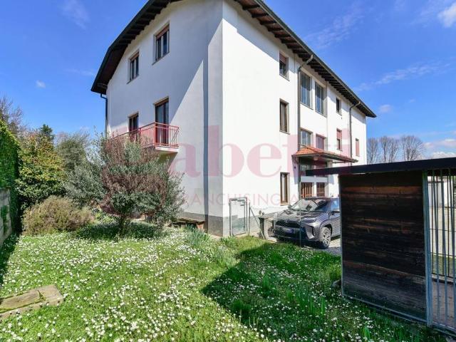 Casa indipendente in vendita a Appiano Gentile CO