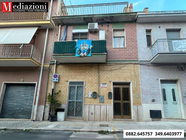 Casa indipendente in vendita a Apricena FG