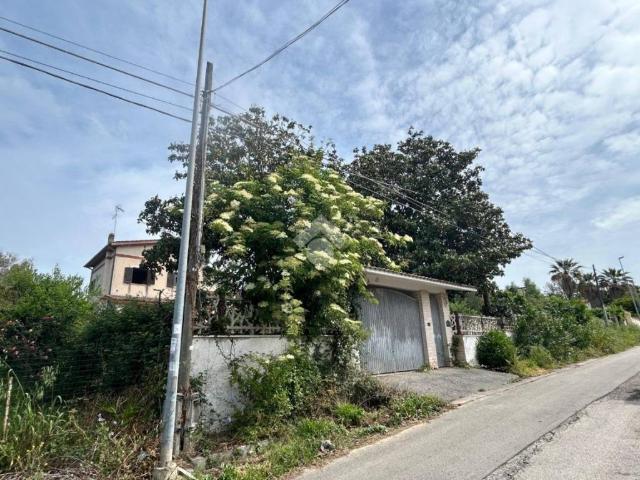 Casa indipendente in vendita a Aprilia LT