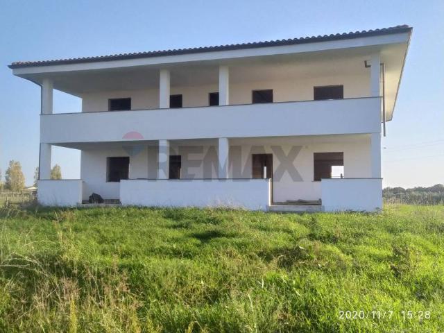Casa indipendente in vendita a Aprilia LT