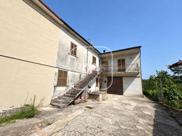 Casa indipendente in vendita a Artena RM