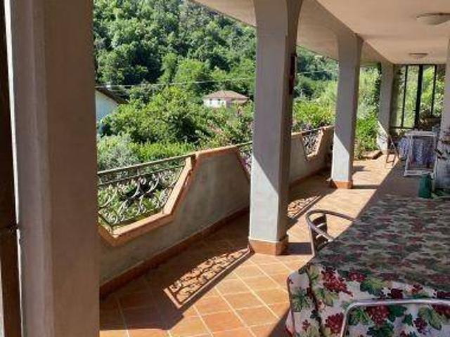 Casa indipendente in vendita a Arcola SP