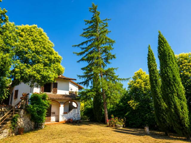 CASA INDIPENDENTE in VENDITA a AREZZO AGAZZI / BAGNAIA / VIGNALE di 8 vani