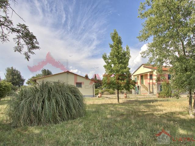 CASA INDIPENDENTE in VENDITA a AREZZO RIGUTINO / OLMO / RIPA DI OLMO di 16 vani