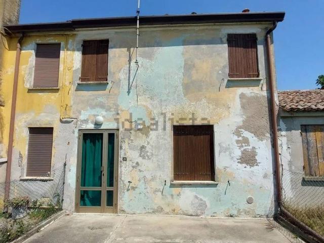 Casa indipendente in vendita a Ariano nel Polesine RO