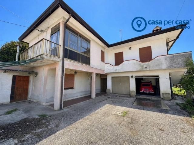 Casa indipendente in vendita a Ariano nel Polesine RO