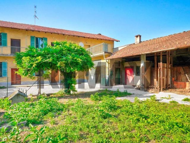 Casa indipendente in vendita a Arsago Seprio VA