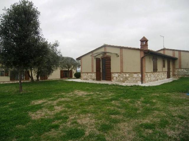Casa indipendente in vendita a Asciano SI
