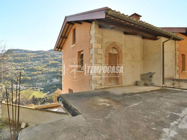 Casa indipendente in vendita a Ascoli Piceno
