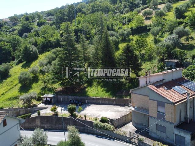 Casa indipendente in vendita a Ascoli Piceno AP