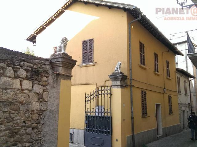 Casa indipendente in vendita a Ascoli Piceno AP