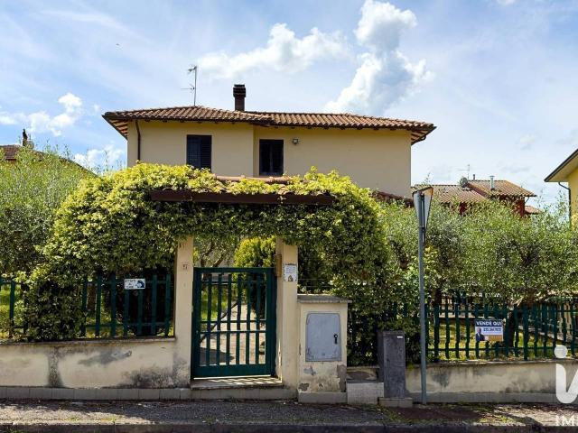 Casa indipendente in vendita a Assisi