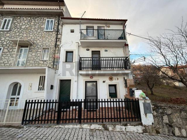 Casa indipendente in vendita a Ateleta
