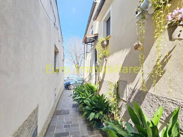 Casa indipendente in vendita a Atri TE