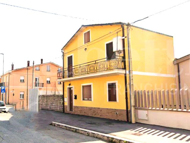 Casa indipendente in vendita a Avezzano