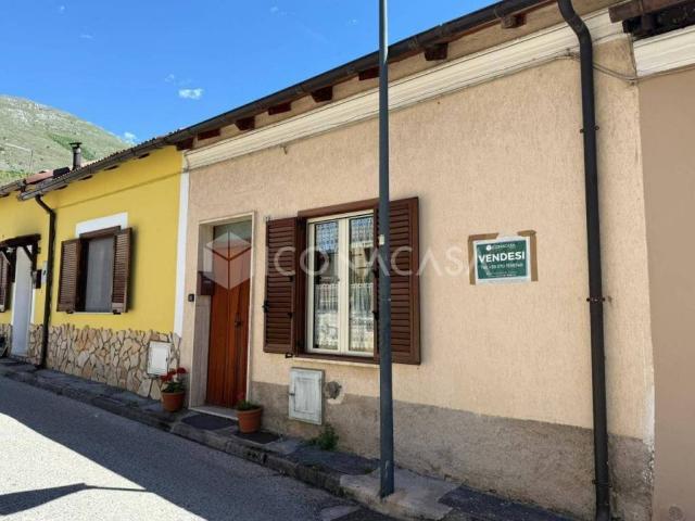 Casa indipendente in vendita a Avezzano AQ