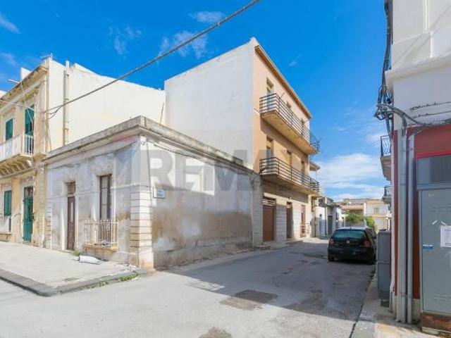 Casa Indipendente in vendita a Avola