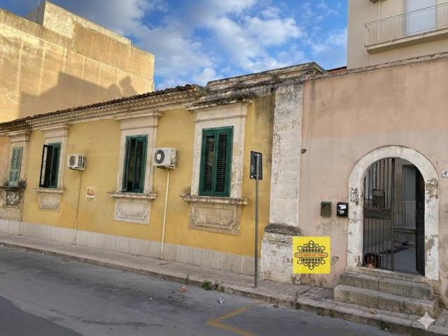 Casa indipendente in vendita a Avola
