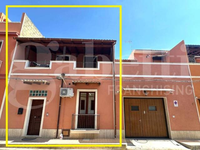 Casa indipendente in vendita a Avola SR