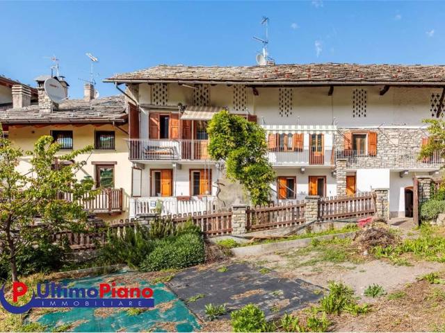 Casa indipendente in vendita a Aymavilles AO