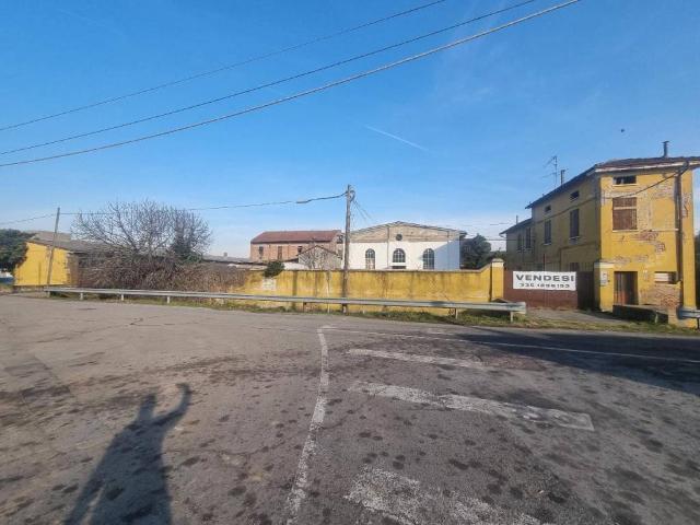 Casa indipendente in vendita a Azzanello CR