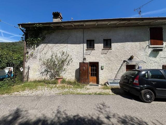 Casa indipendente in vendita a Botticino BS