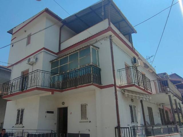 Casa indipendente in vendita a Bova Marina RC