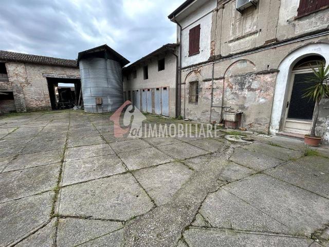 Casa indipendente in vendita a Bozzolo MN
