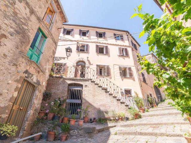 Casa indipendente in vendita a Bolsena via del Parione, 29