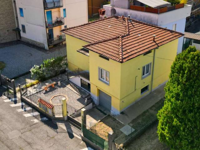 Casa indipendente in vendita a Bonate Sopra BG