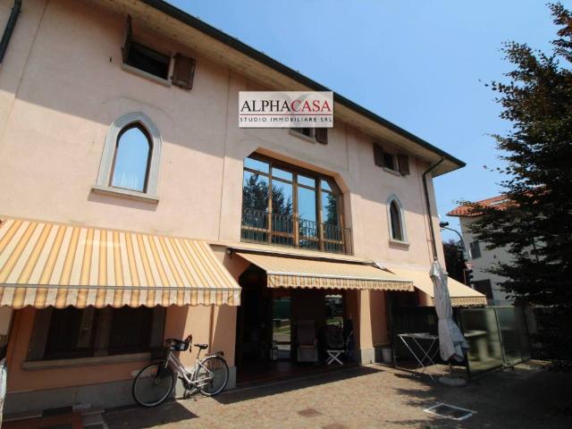Casa indipendente in vendita a Bonate Sopra BG