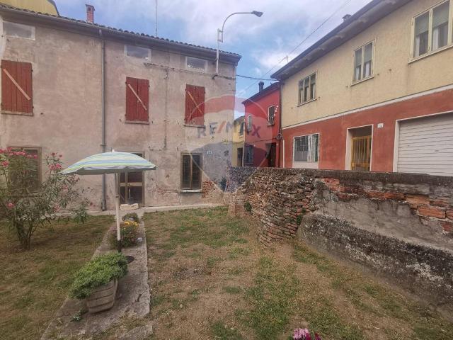 Casa indipendente in vendita a Bondeno