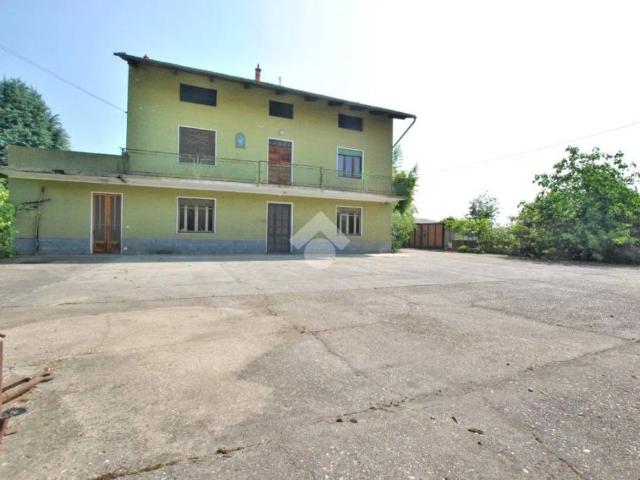 Casa indipendente in vendita a Borgo d'Ale via Massimo d'Azeglio, 12