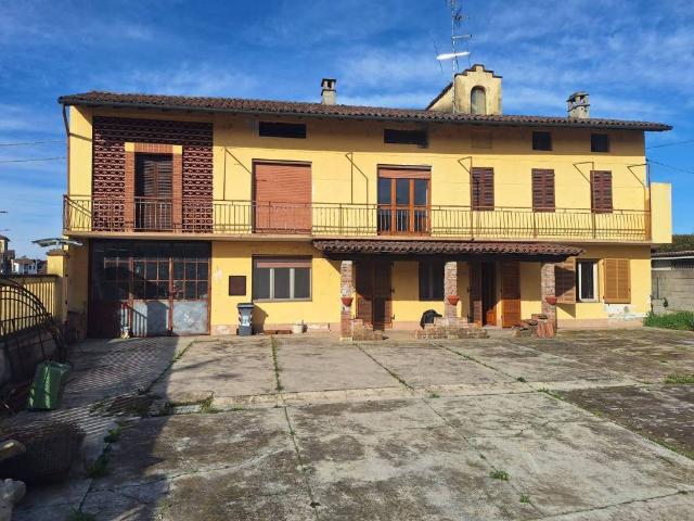 Casa indipendente in vendita a Borgo San Martino AL