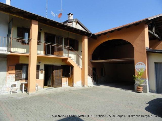 Casa indipendente in vendita a Borgo San Dalmazzo CN