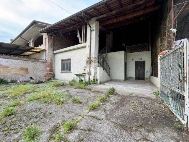 Casa indipendente in vendita a Borgo San Giacomo BS