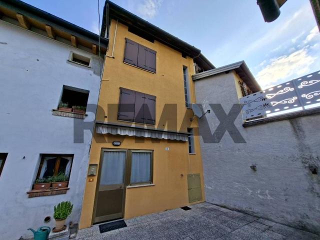 Casa indipendente in vendita a Borgo Valbelluna BL