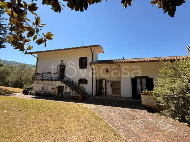 Casa indipendente in vendita a Borgo Velino