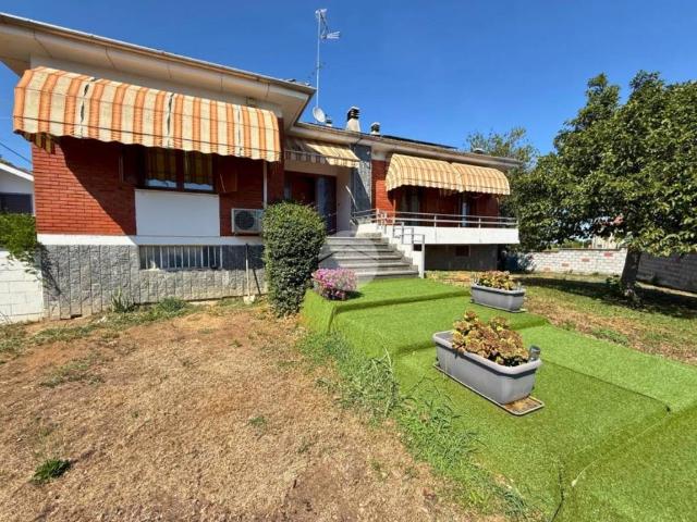 Casa indipendente in vendita a Borgo Vercelli VC