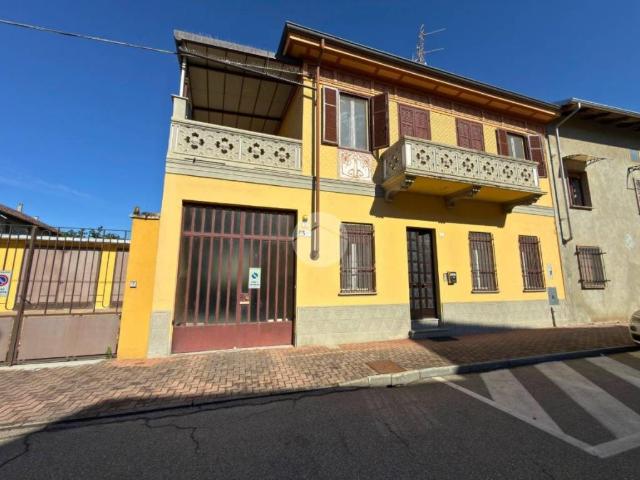 Casa indipendente in vendita a Borgo Vercelli via Ricaldone, 1