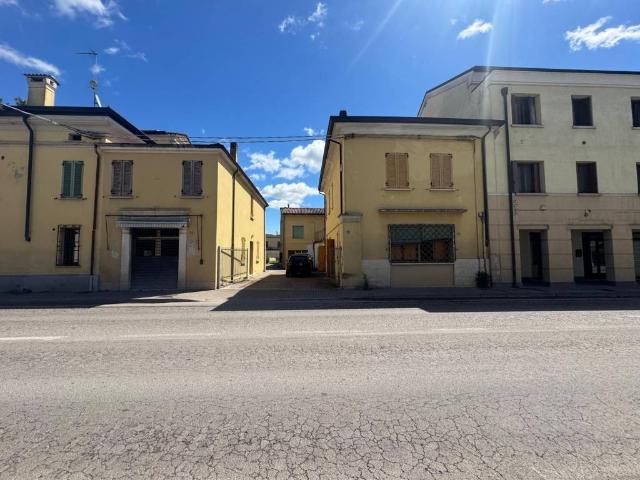 Casa indipendente in vendita a Borgo Virgilio MN