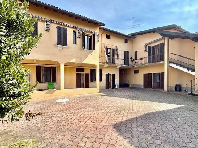Casa indipendente in vendita a Borgolavezzaro NO