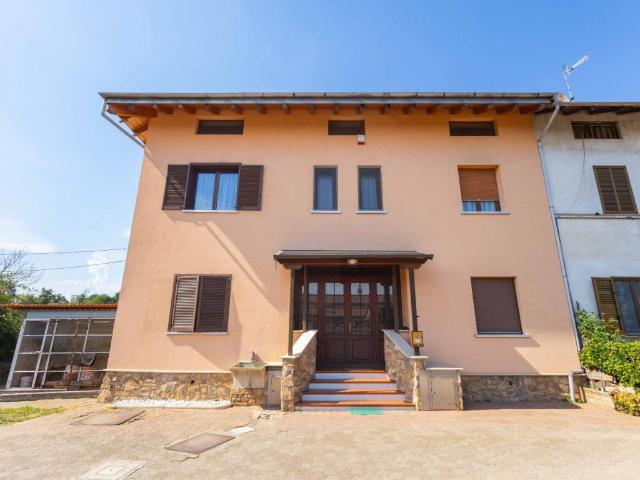 Casa indipendente in vendita a Borgomanero NO