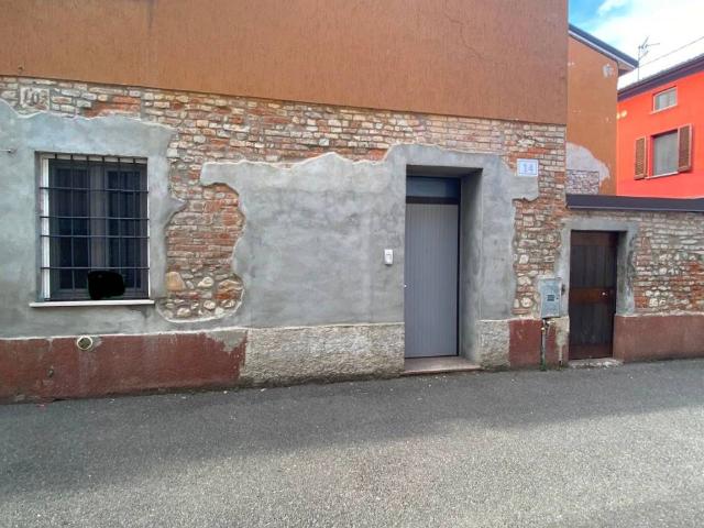 Casa indipendente in vendita a Borgonovo Val Tidone PC