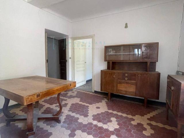 Casa indipendente in vendita a Borghetto d'Arroscia IM
