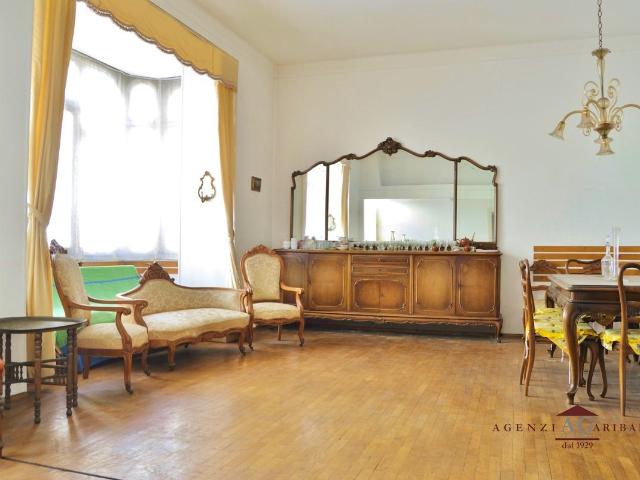 Casa indipendente in vendita a Bordighera