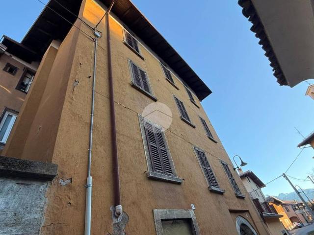 Casa indipendente in vendita a Borno BS