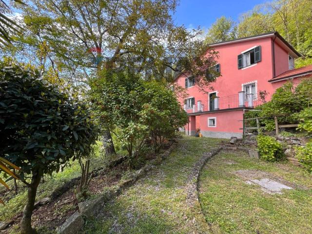 Casa indipendente in vendita a Borzonasca